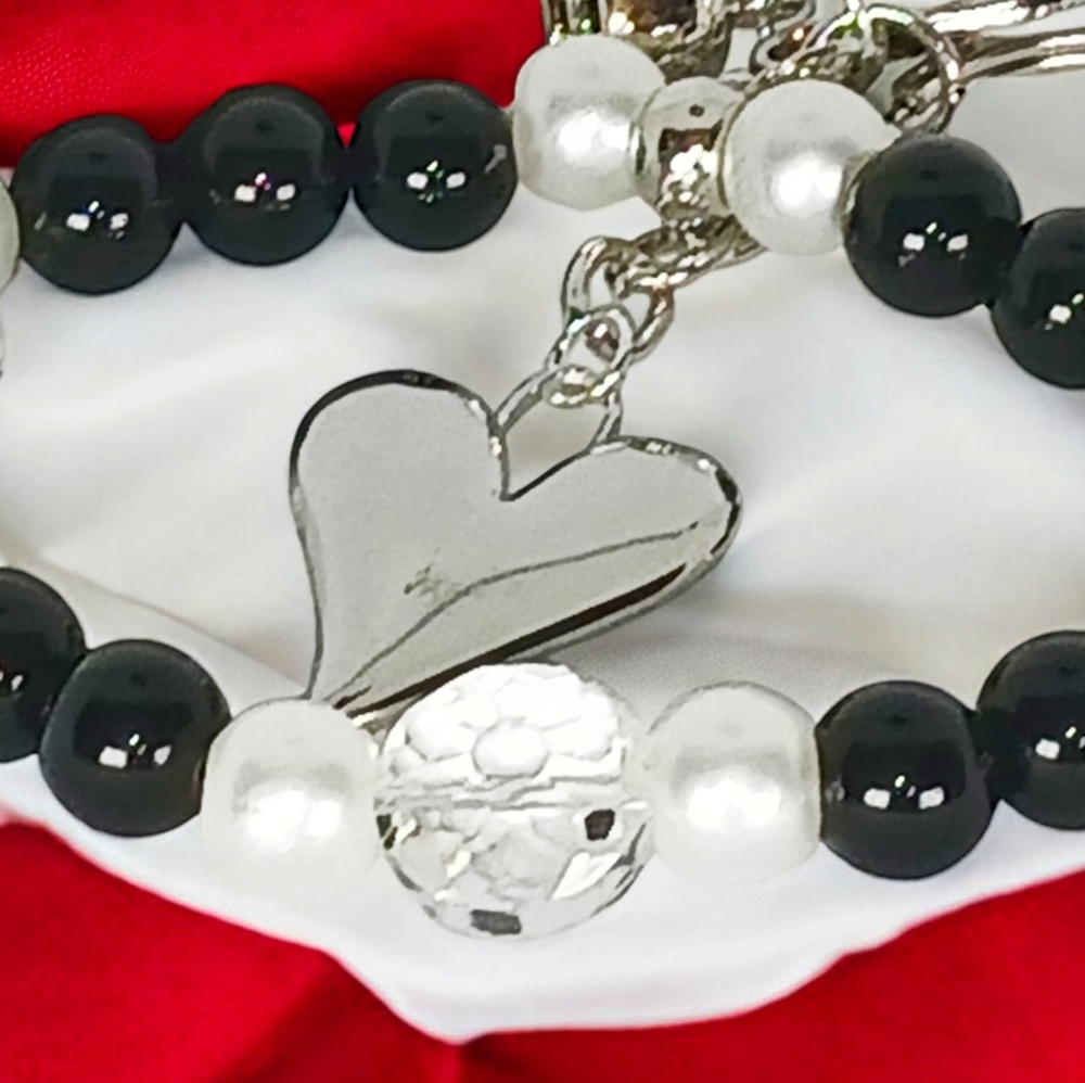 Beaded Bag Charm Black Jade Pearl Silver White Gold Heart Office Siren Corpcore - Picture 2 of 11